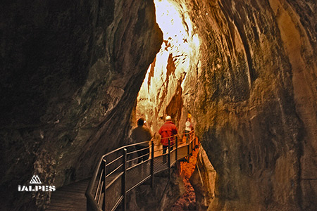 Grotte de Saint Christophe la Grotte en Savoie